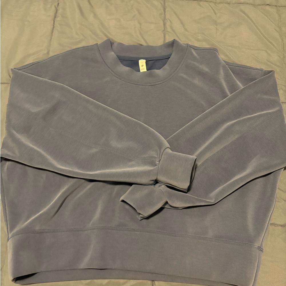 Lululemon oversized crop crew